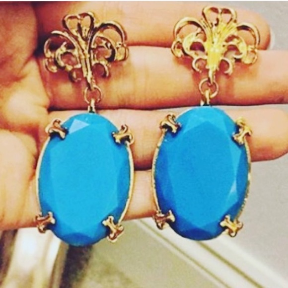 Fashion Nova Jewelry - Turquoise earrings gold Fashion Nova Jewelry - Turquoise earrings gold
